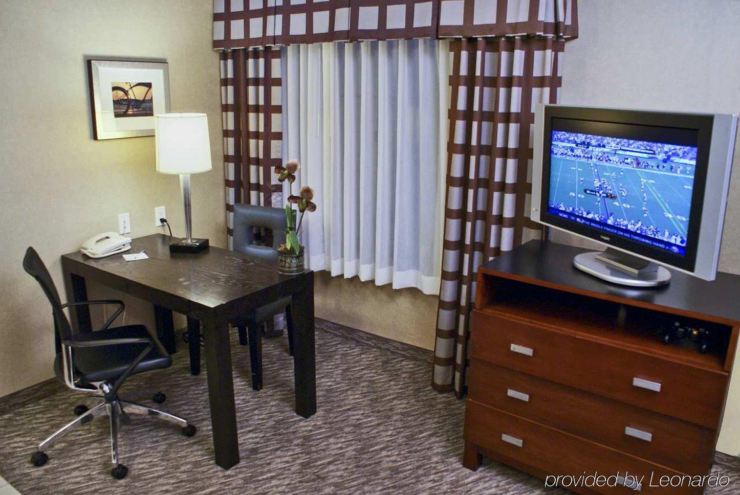 ハンプトン イン ゴレタ ゴリータ 部屋 写真